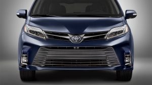 Toyota-Sienna-2018-1-min